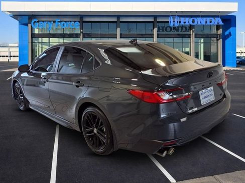 Used 2026 Toyota Camry SE w/ Convenience Package FWD image 3