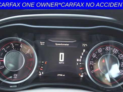 Used 2015 Dodge Challenger R/T Plus image 28