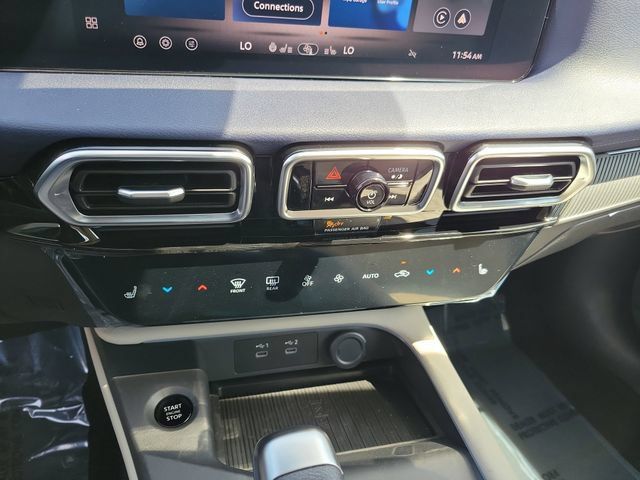New 2026 Nissan Sentra SL w/ Floor Mat Package FWD image 17