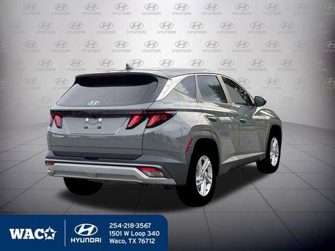 New 2026 Hyundai Tucson SE image 8