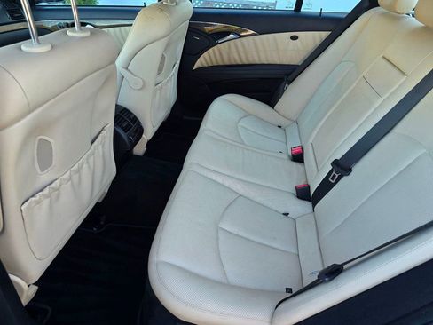 Used 2008 Mercedes-Benz E 550 Sedan image 11
