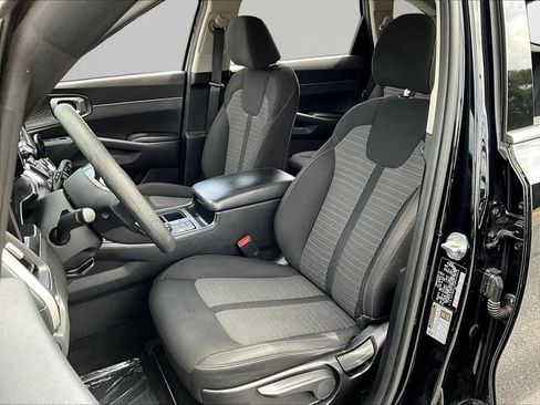 Used 2022 Kia Sorento LX FWD image 23