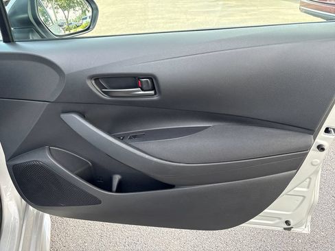 Used 2024 Toyota Corolla LE FWD image 37