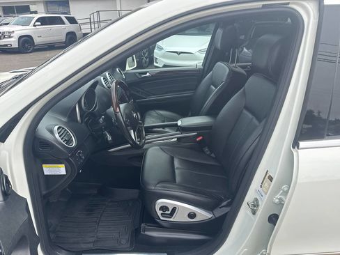 Used 2011 Mercedes-Benz GL 320 BlueTEC 4MATIC w/ Premium 2 Pkg image 33