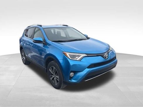 Used 2016 Toyota RAV4 XLE image 7