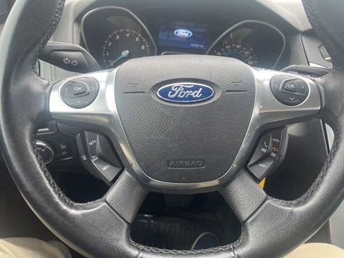 Used 2012 Ford Focus SE FWD image 14