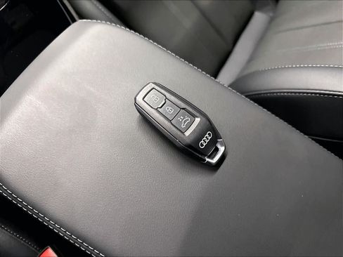 Used 2025 Audi A5 2.0T Premium Plus w/ Premium Plus AWD/4WD image 12