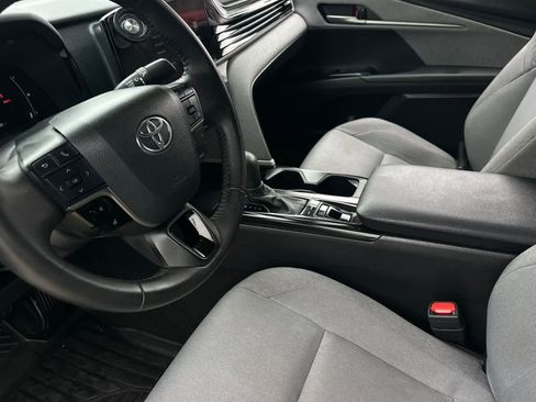 Used 2025 Toyota Camry LE w/ Convenience Package FWD image 12