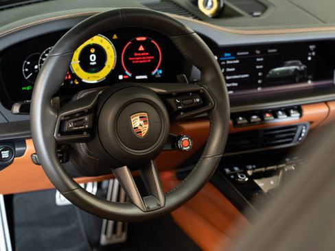 Certified 2026 Porsche 911 Targa 4 GTS AWD/4WD image 16