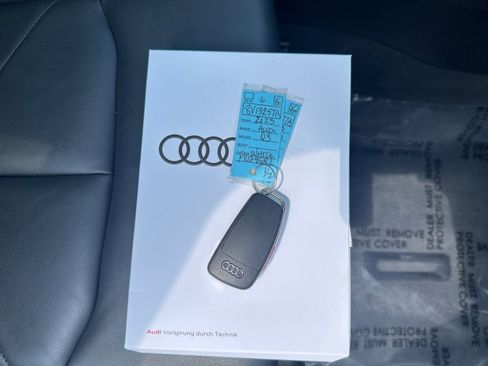 Used 2023 Audi Q3 2.0T Premium Plus AWD/4WD image 34