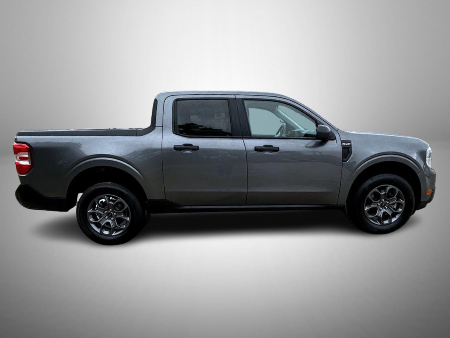 Used 2022 Ford Maverick XLT FWD image 4