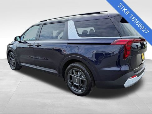 New 2026 Kia Carnival EX FWD image 5