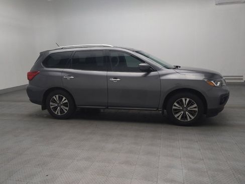 Used 2017 Nissan Pathfinder SL w/ SL Tech Package image 11