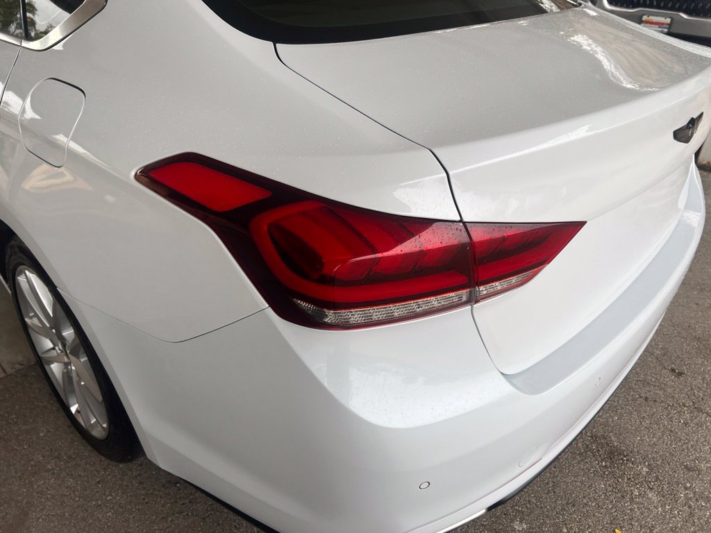 Used 2015 Hyundai Genesis 3.8 w/ Option Group 04 AWD/4WD image 32
