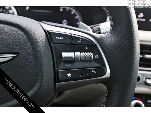 Used 2026 Genesis G70 2.5T RWD image 19