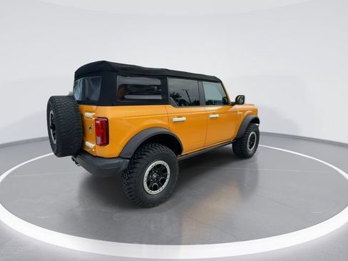 Used 2022 Ford Bronco Black Diamond w/ Sasquatch Package AWD/4WD image 8