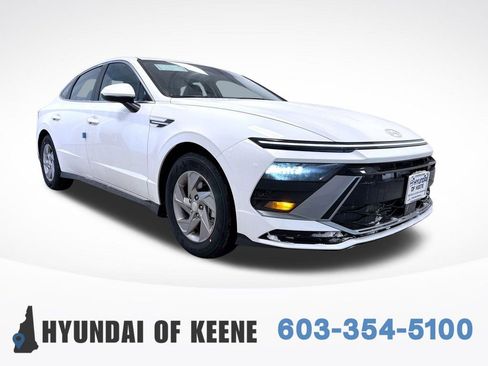 New 2026 Hyundai Sonata SE image 1