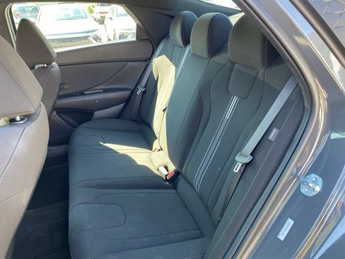 Used 2025 Hyundai Elantra Sport FWD image 26