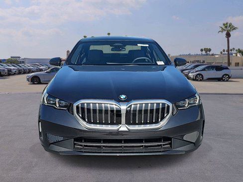 New 2026 BMW 530i w/ Executive Package image 2