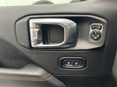 Used 2022 Jeep Gladiator Mojave w/ LED Lighting Group image 20
