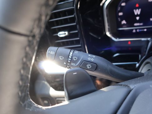 Used 2025 Chevrolet Silverado 1500 LTZ w/ LTZ Convenience Package II image 38