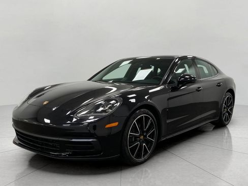Used 2018 Porsche Panamera image 1