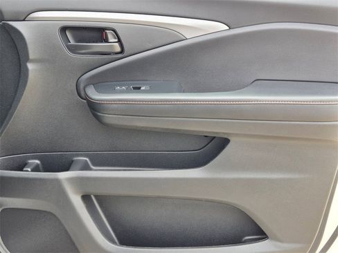 Used 2023 Honda Passport TrailSport image 26