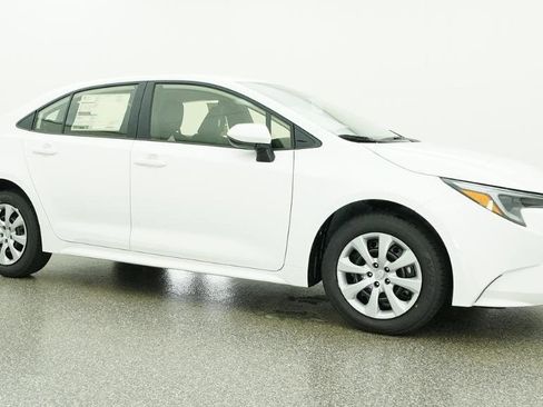 New 2026 Toyota Corolla LE FWD image 5