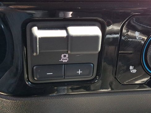 Used 2022 Chevrolet Silverado 1500 LT Trail Boss w/ LT Trail Boss Premium Package image 25