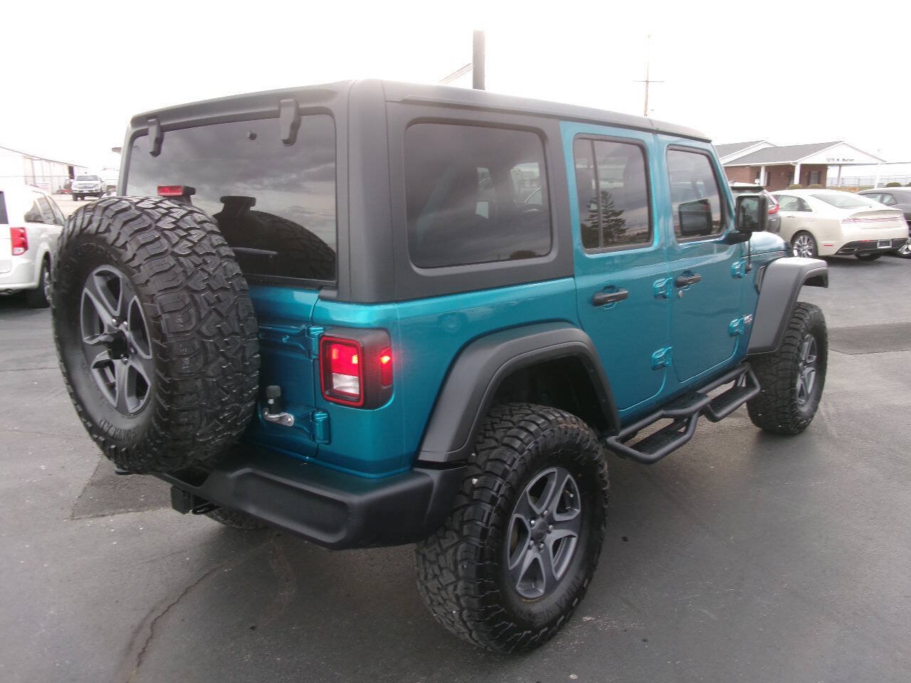 Used 2019 Jeep Wrangler Unlimited Sport S AWD/4WD image 4