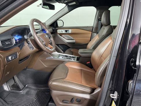 Used 2022 Ford Explorer King Ranch w/ Technology Package image 23