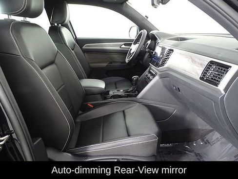 Used 2022 Volkswagen Atlas Cross Sport SE image 14