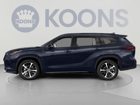 Used 2021 Toyota Highlander XSE AWD/4WD image 4