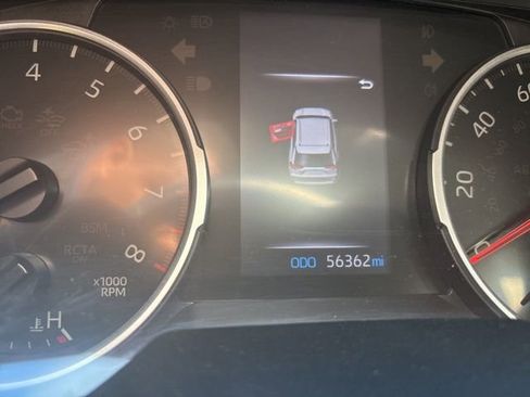 Used 2022 Toyota RAV4 XLE image 5