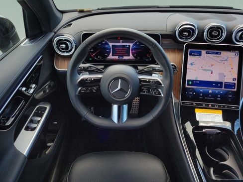 Certified 2026 Mercedes-Benz GLC 300 4MATIC image 13