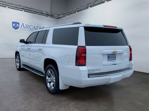 Used 2016 Chevrolet Suburban LTZ image 3