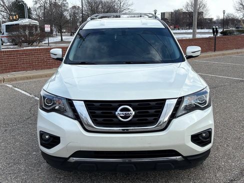 Used 2020 Nissan Pathfinder SV FWD image 5