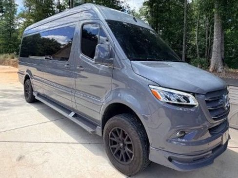 Used 2022 Mercedes-Benz Sprinter 2500 image 1
