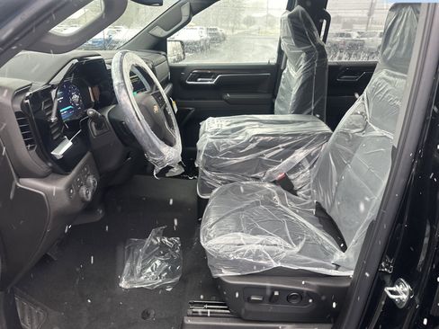 New 2026 Chevrolet Silverado 1500 LT image 4