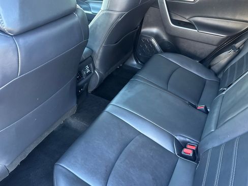 Used 2021 Toyota RAV4 XLE Premium w/ Carpet Mat Package (TMS) image 12