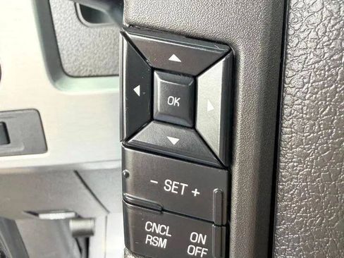 Used 2014 Ford F150 Raptor AWD/4WD image 21