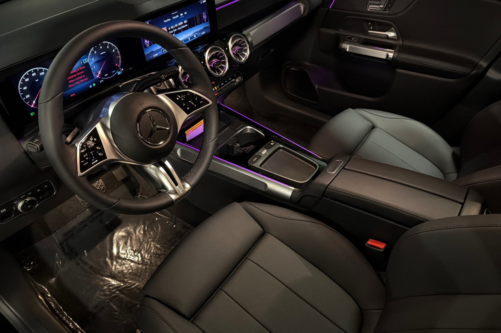 New 2026 Mercedes-Benz GLB 250 image 9