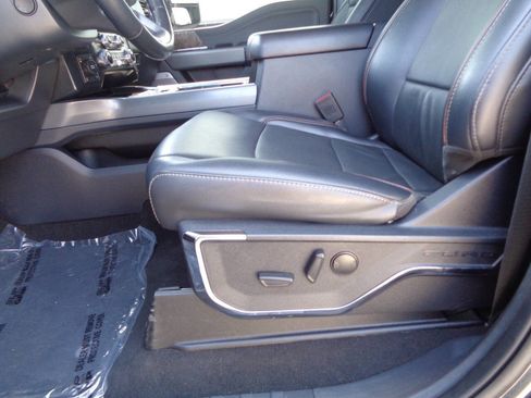 Used 2024 Ford F250 Lariat w/ Chrome Package image 21