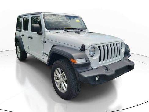 Used 2023 Jeep Wrangler Unlimited Sport AWD/4WD image 4