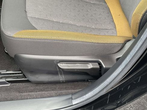 Certified 2025 Subaru Crosstrek 2.5i Sport w/ Popular Package #4A image 17