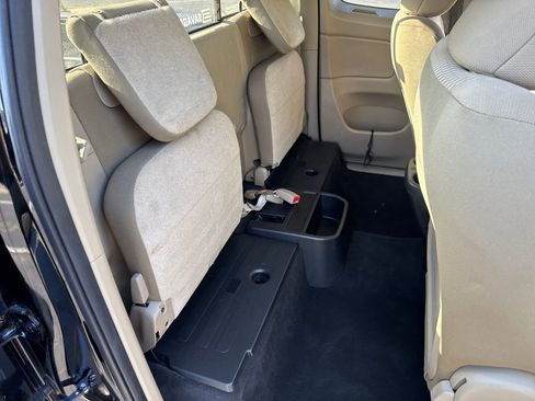 Used 2015 Toyota Tacoma 4x4 Access Cab V6 w/ SR5 Package image 46