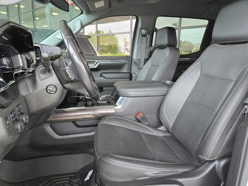 Used 2023 Chevrolet Silverado 1500 LTZ w/ LTZ Convenience Package II AWD/4WD image 10