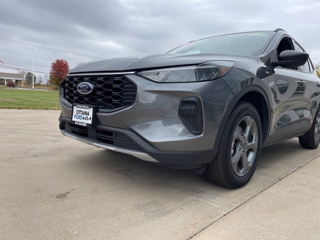 Used 2025 Ford Escape ST-Line AWD/4WD image 14