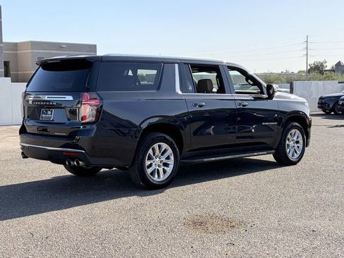 Used 2024 Chevrolet Suburban Premier RWD image 28
