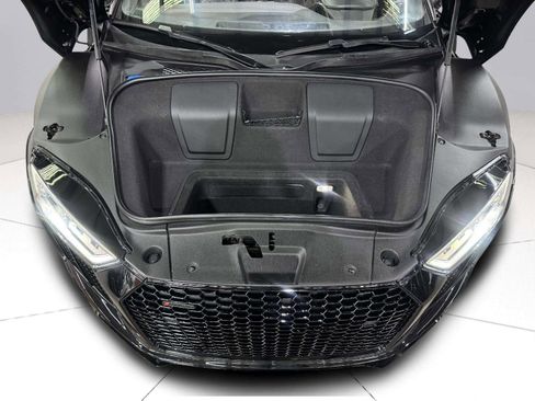 Used 2017 Audi R8 V10 w/ Carbon Exterior Package AWD/4WD image 57